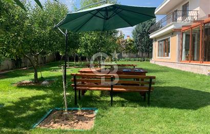 GÖLBAŞI BALLIKPINAR'DA MÜSTAKİL GENİŞ PEYJAŞLI 5+1 SATILIK VİLLA