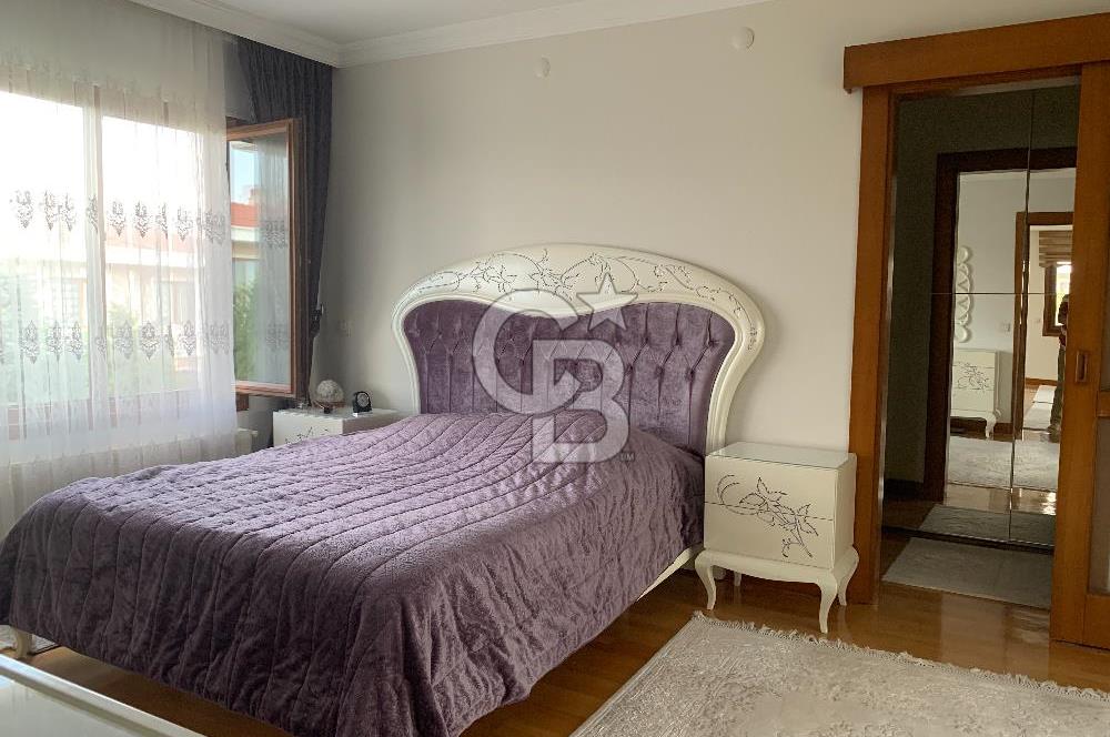 GÖLBAŞI BALLIKPINAR'DA MÜSTAKİL GENİŞ PEYJAŞLI 5+1 SATILIK VİLLA