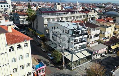 AKÇAY KORDON'DA PANORAMİK DENİZ MANZARALI  ÖZEL TASARIM GENİŞ 1+1 DAİRE
