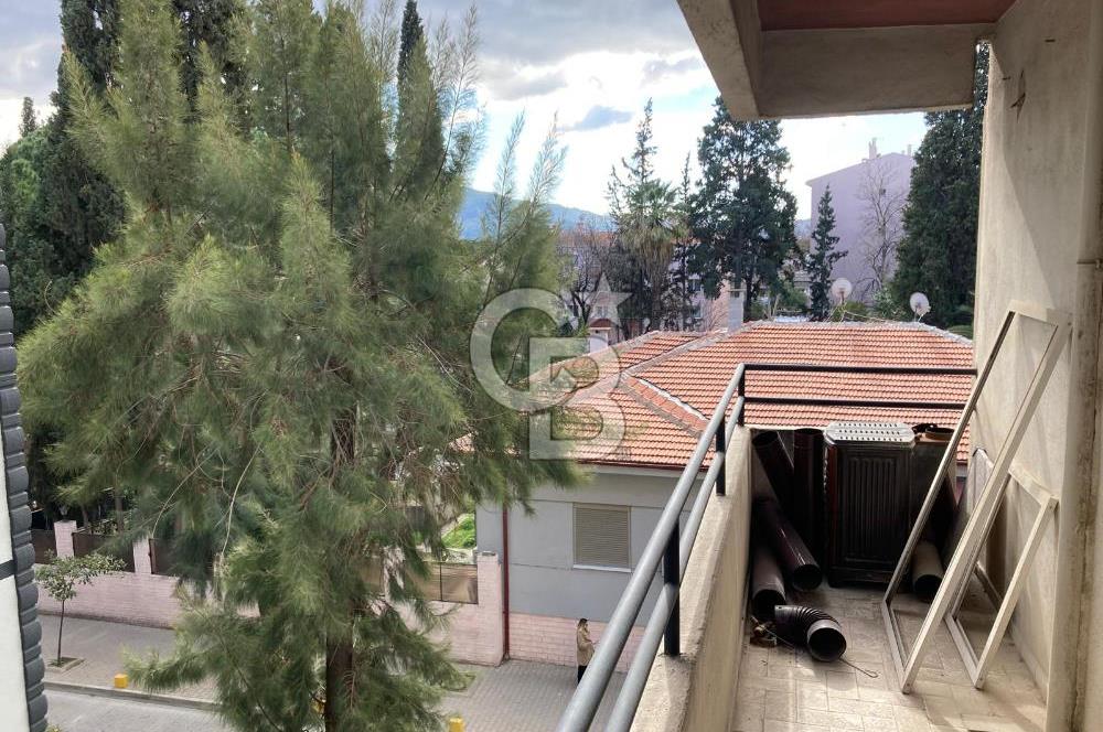 Kazım Dirik Mahallesinde Arakat Satılık 2+1 Daire