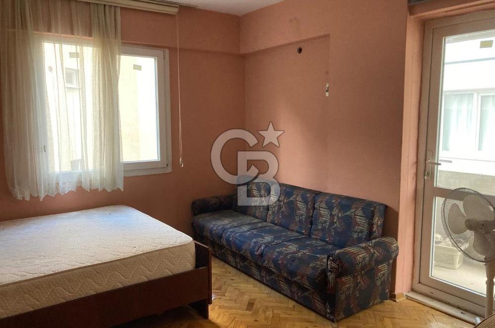 Kazım Dirik Mahallesinde Arakat Satılık 2+1 Daire