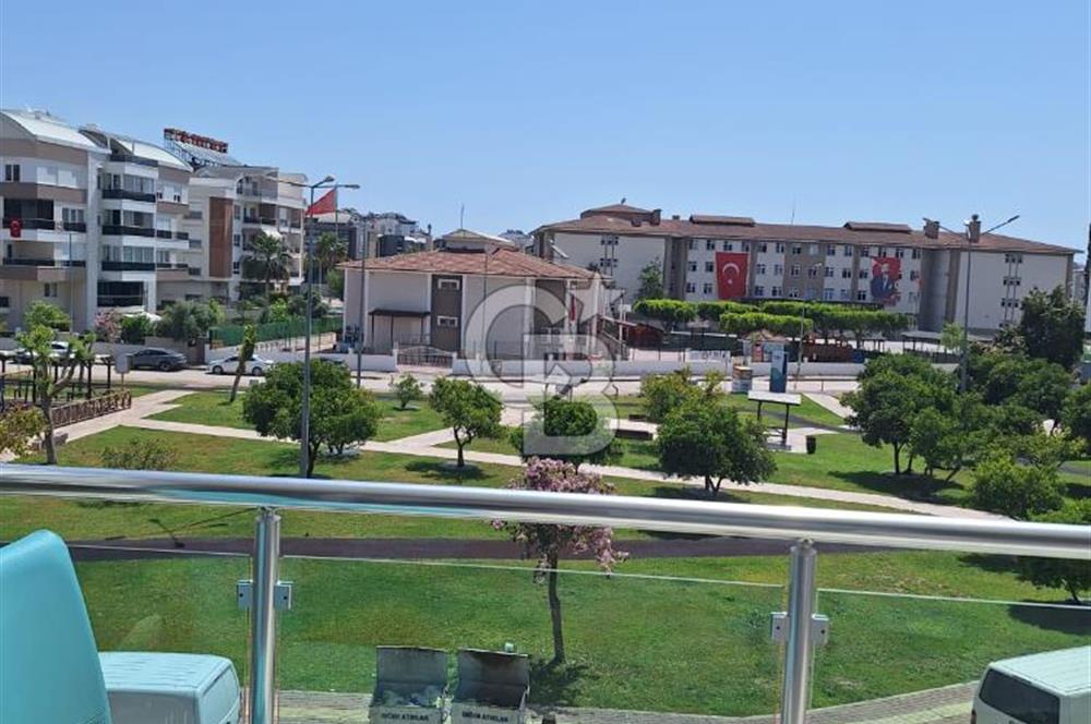 KONYAALTI/UNCALI KONAKLAR BÖLGESİNDE 4+1 HAVUZLU KİRALIK DAİRE