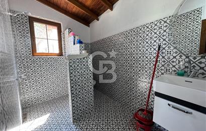 SELÇUK ŞİRİNCE’DE SATILIK DUBLEKS AHŞAP EVLİ MÜSTAKİL TARLA