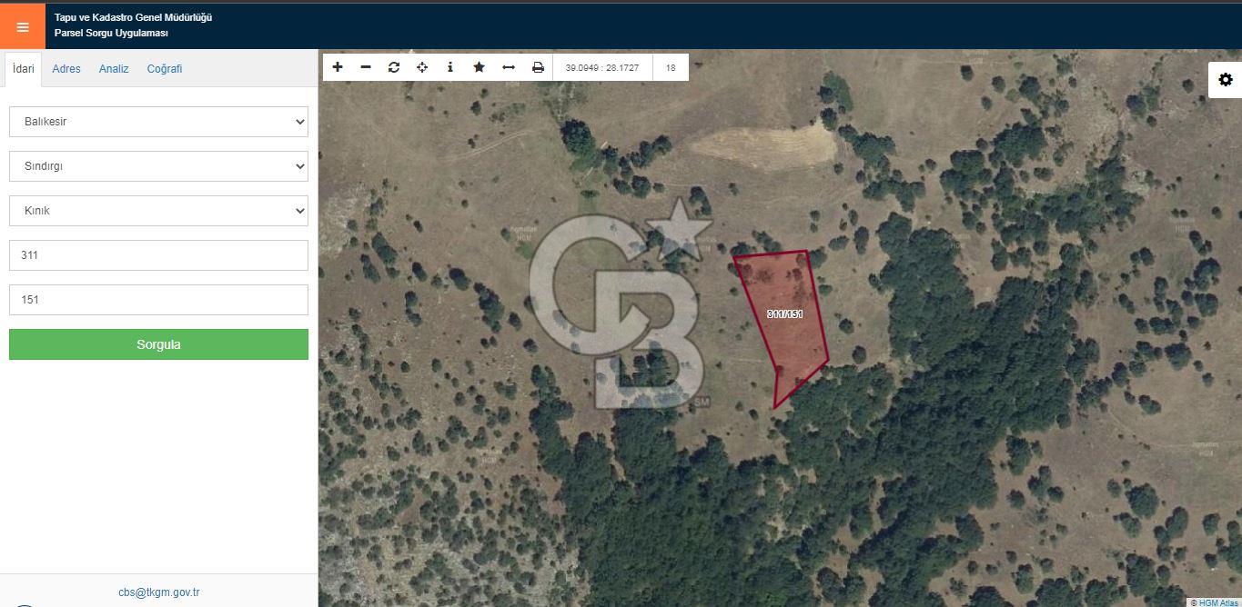 Sındırgı Kınık'ta Panoramik Göl Manzaralı Satılık Tarla