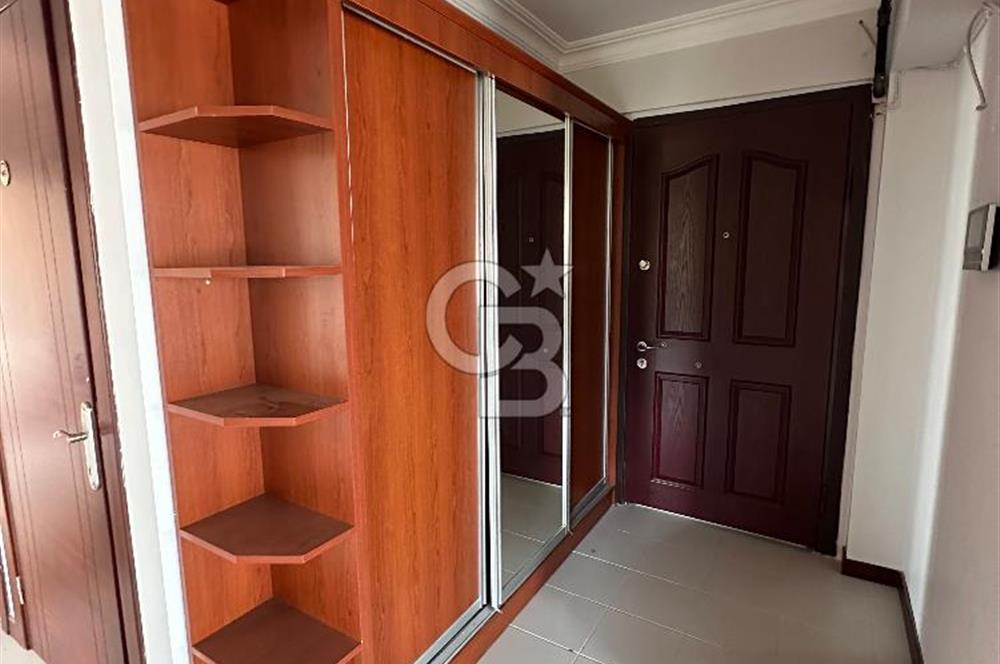 İzmir Narlıderede Site İçerisinde  Deniz - Körfez Manzaralı Satılık 3+1 Daire 