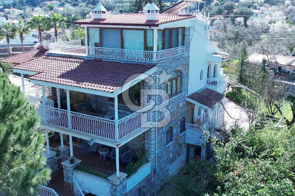 Marmaris Selimiye de 1250m2 Arsa İçerisinde Satılık Eşyalı Villa