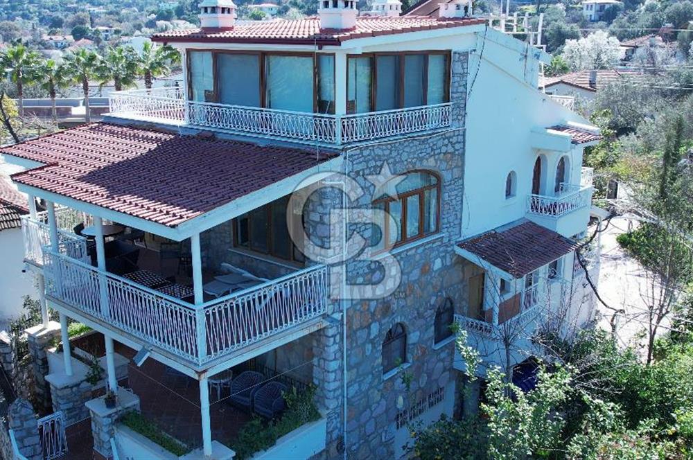Marmaris Selimiye de 1250m2 Arsa İçerisinde Satılık Eşyalı Villa