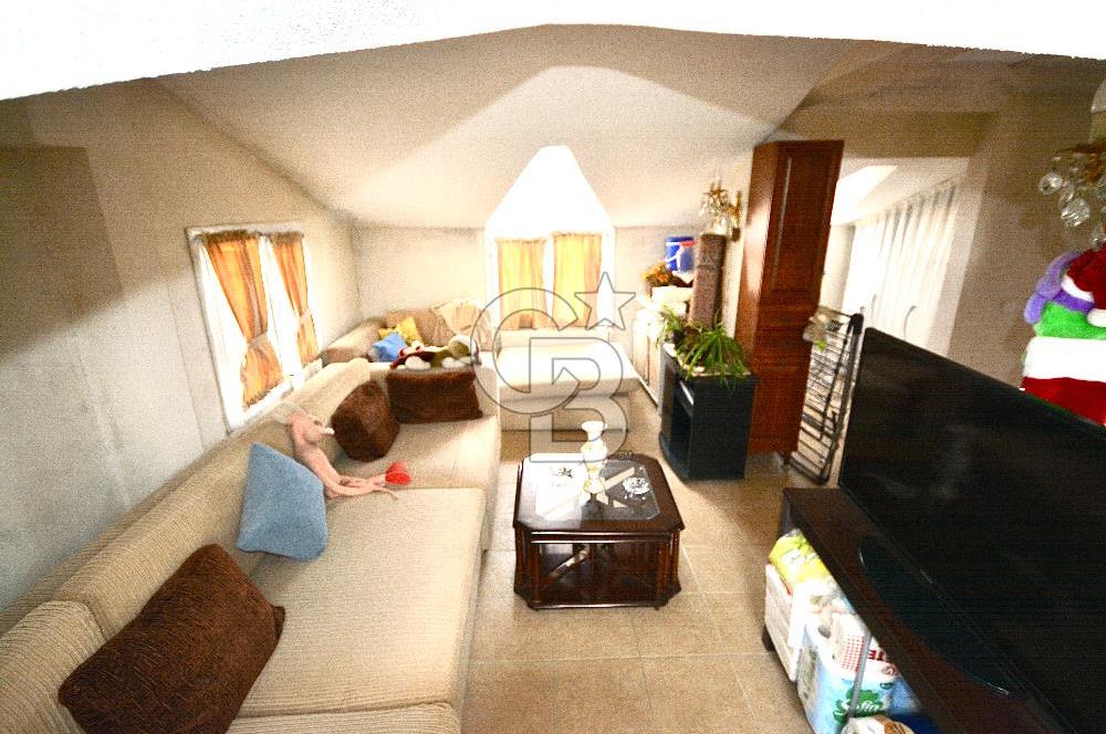 Urla Kalabak'ta Satılık 5+1 Müstakil Villa