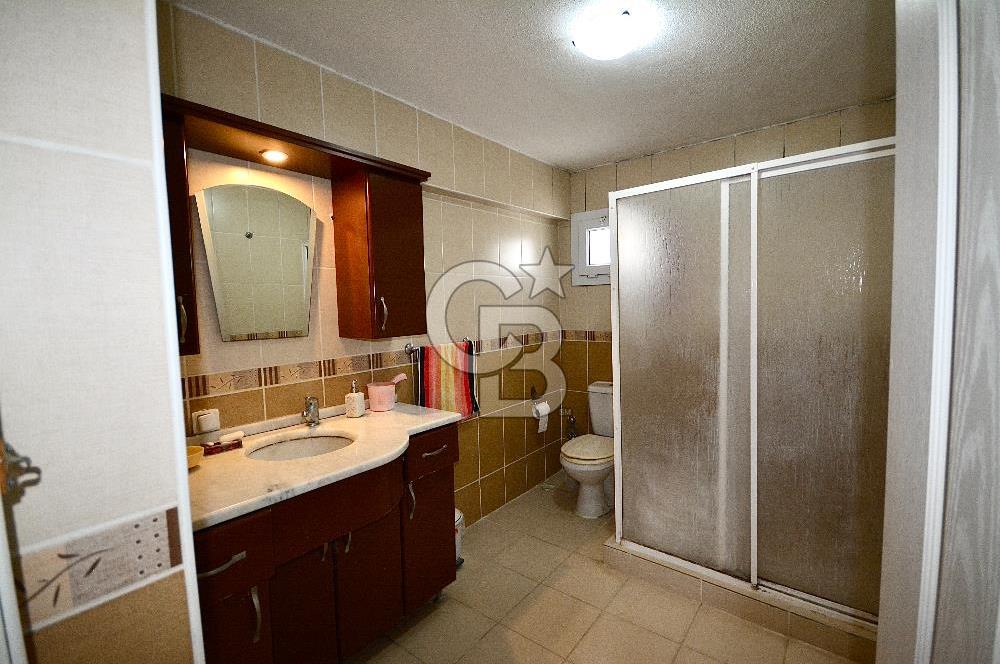 Urla Kalabak'ta Satılık 5+1 Müstakil Villa