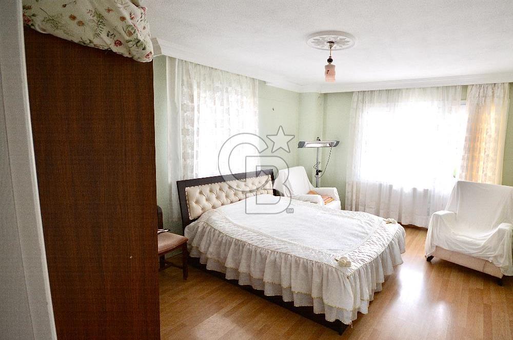 Urla Kalabak'ta Satılık 5+1 Müstakil Villa