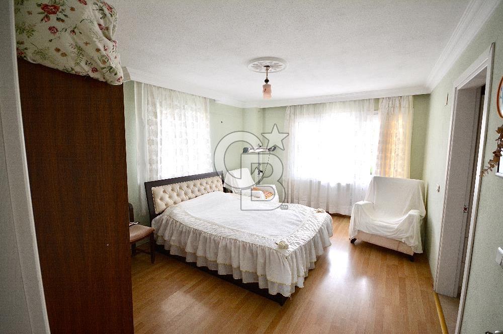 Urla Kalabak'ta Satılık 5+1 Müstakil Villa