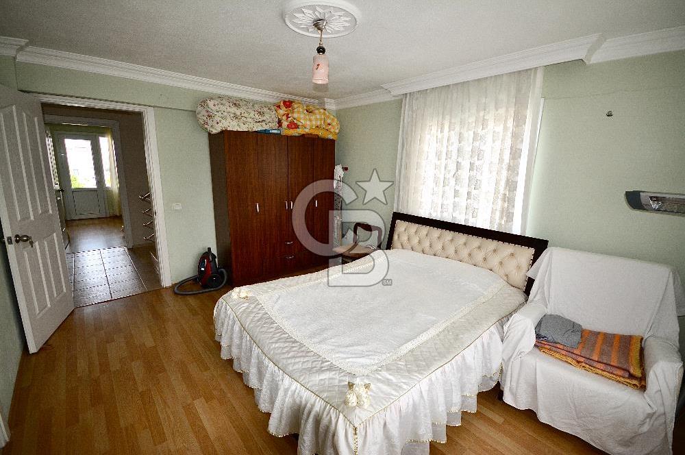 Urla Kalabak'ta Satılık 5+1 Müstakil Villa