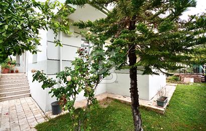 Urla Kalabak'ta Satılık 5+1 Müstakil Villa