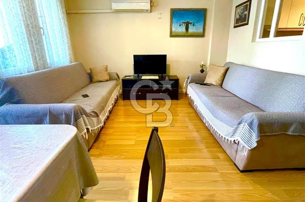 ESKİ FOÇA MERKEZDE DENİZE YÜRÜME MESAFESİ BAKIMLI SATILIK DAİRE