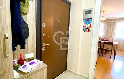 ESKİ FOÇA MERKEZDE DENİZE YÜRÜME MESAFESİ BAKIMLI SATILIK DAİRE