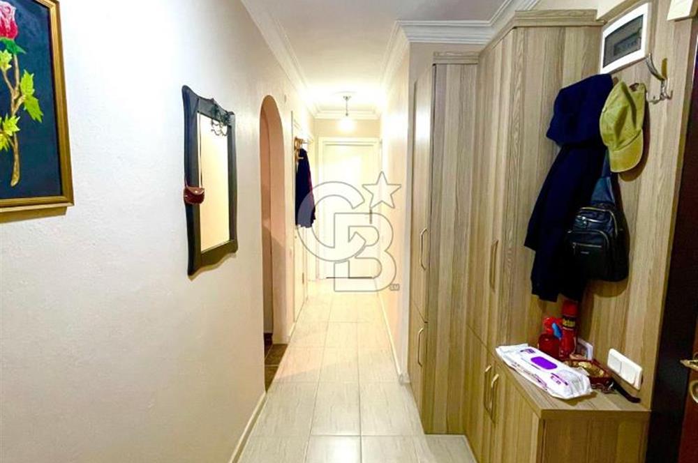 ESKİ FOÇA MERKEZDE DENİZE YÜRÜME MESAFESİ BAKIMLI SATILIK DAİRE
