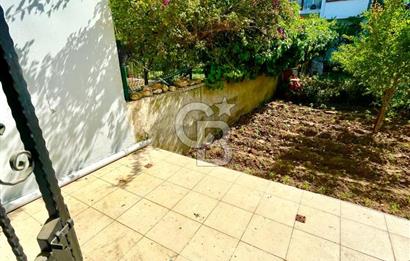 ESKİ FOÇA MERKEZDE DENİZE YÜRÜME MESAFESİ BAKIMLI SATILIK DAİRE