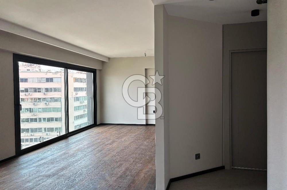 CB Yalı'dan Alsancak Cumhuriyet Blv. üzerinde Satılık 3+1 Daire