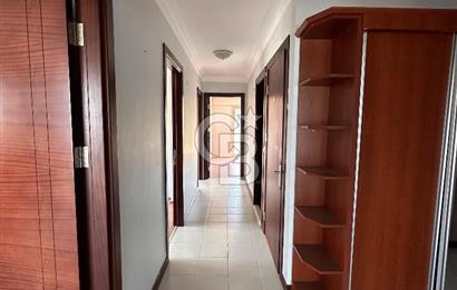 İzmir Narlıderede Site İçerisinde  Deniz - Körfez Manzaralı Satılık 3+1 Daire 
