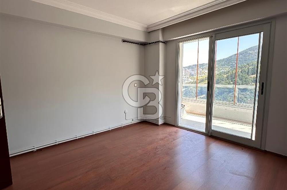 İzmir Narlıderede Site İçerisinde  Deniz - Körfez Manzaralı Satılık 3+1 Daire 