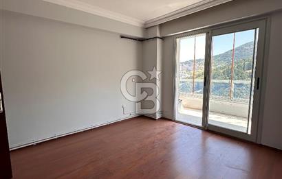 İzmir Narlıderede Site İçerisinde  Deniz - Körfez Manzaralı Satılık 3+1 Daire 