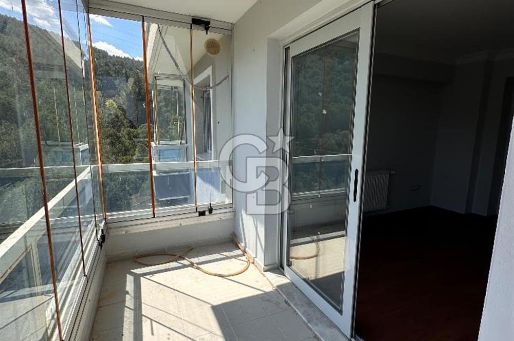 İzmir Narlıderede Site İçerisinde  Deniz - Körfez Manzaralı Satılık 3+1 Daire 
