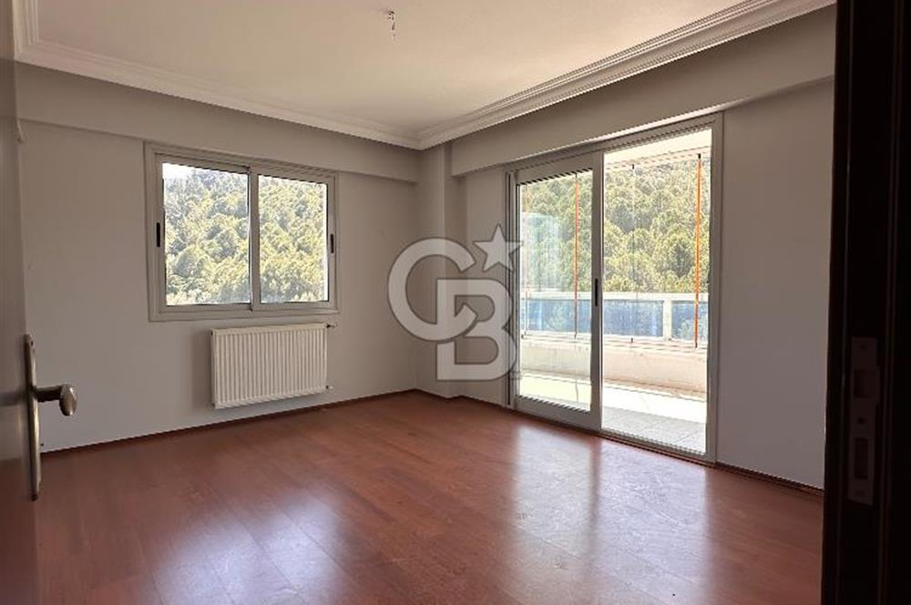 İzmir Narlıderede Site İçerisinde  Deniz - Körfez Manzaralı Satılık 3+1 Daire 