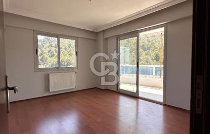 İzmir Narlıderede Site İçerisinde  Deniz - Körfez Manzaralı Satılık 3+1 Daire 
