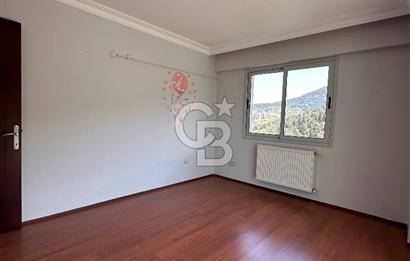 İzmir Narlıderede Site İçerisinde  Deniz - Körfez Manzaralı Satılık 3+1 Daire 