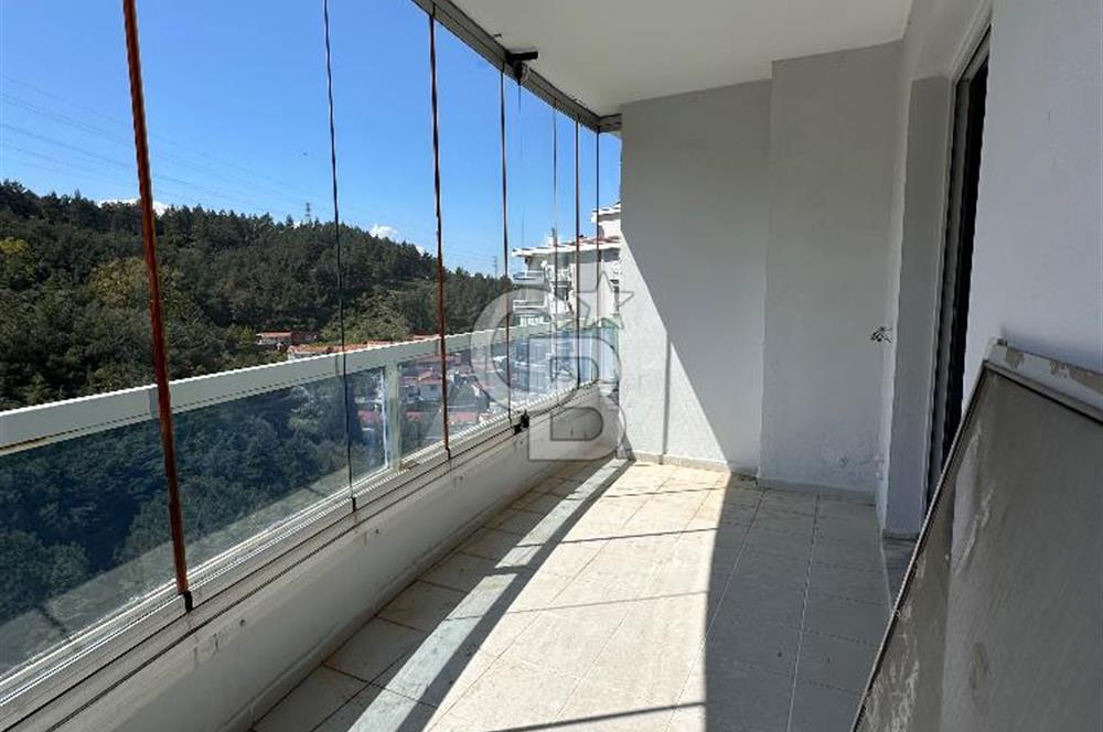 İzmir Narlıderede Site İçerisinde  Deniz - Körfez Manzaralı Satılık 3+1 Daire 
