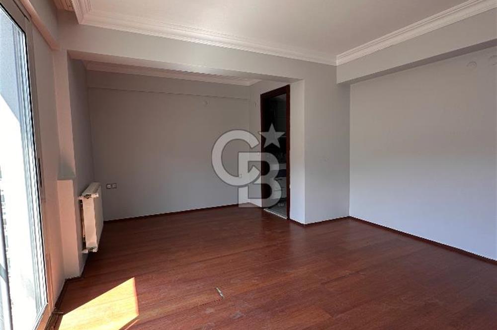 İzmir Narlıderede Site İçerisinde  Deniz - Körfez Manzaralı Satılık 3+1 Daire 