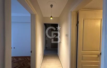 Bornova Evka-3 Özveri Sitesi’nde Ferah Ve Park Manzaralı  3+1 Satılık Daire 