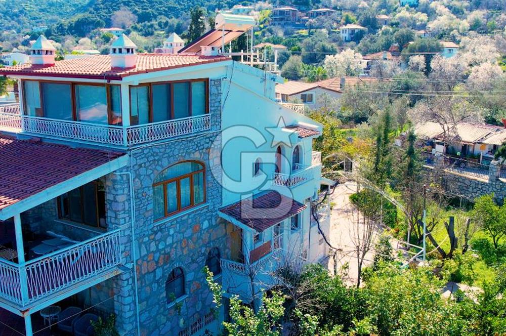 Marmaris Selimiye de 1250m2 Arsa İçerisinde Satılık Eşyalı Villa
