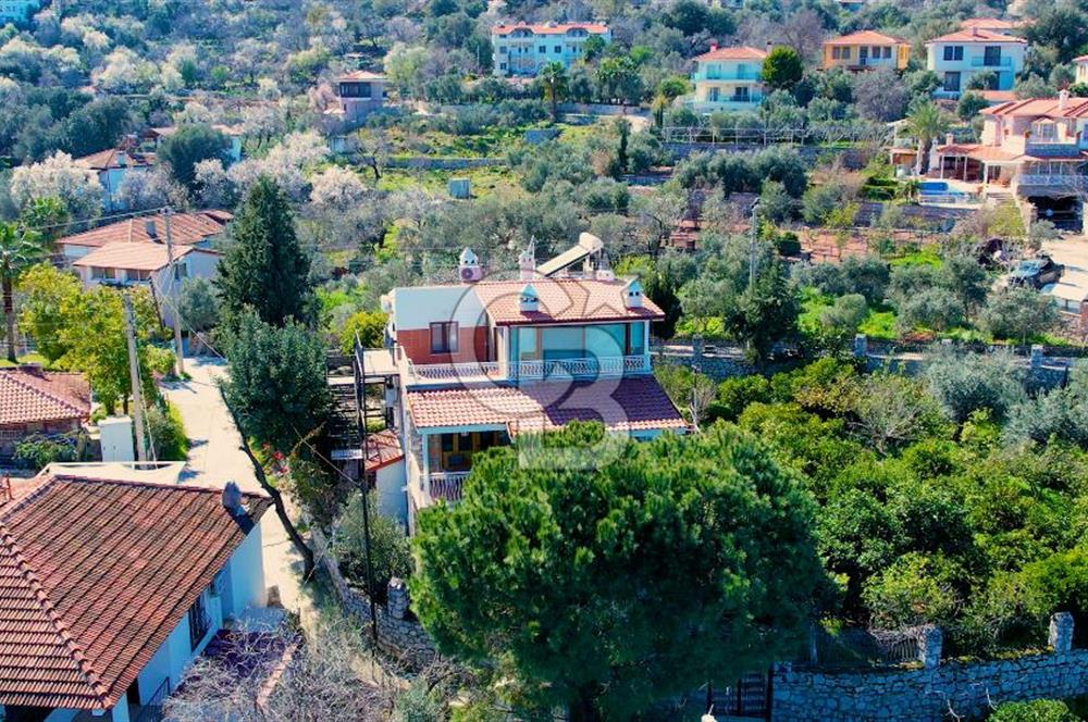 Marmaris Selimiye de 1250m2 Arsa İçerisinde Satılık Eşyalı Villa