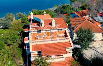 Marmaris Selimiye de 1250m2 Arsa İçerisinde Satılık Eşyalı Villa