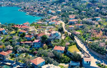 Marmaris Selimiye de 1250m2 Arsa İçerisinde Satılık Eşyalı Villa