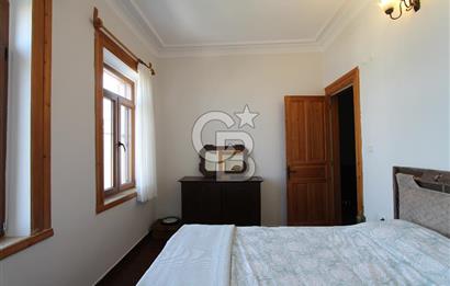 Urla İskelede Eşsiz Konumda Kiralık 2+1 Villa
