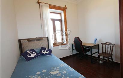 Urla İskelede Eşsiz Konumda Kiralık 2+1 Villa