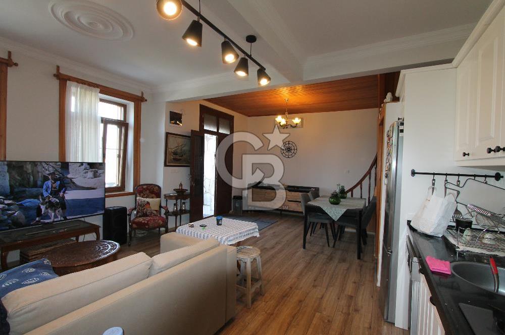 Urla İskelede Eşsiz Konumda Kiralık 2+1 Villa