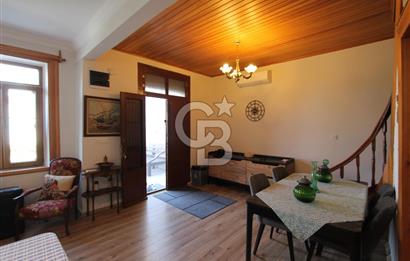 Urla İskelede Eşsiz Konumda Kiralık 2+1 Villa
