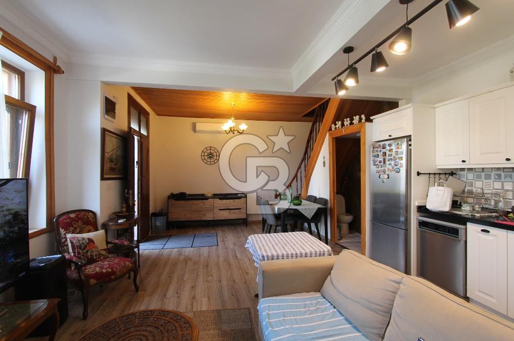 Urla İskelede Eşsiz Konumda Kiralık 2+1 Villa
