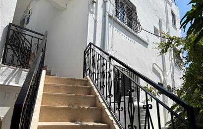 BODRUM MERKEZ MARİNAYA YÜRÜME MESAFESİNDE EŞYALI KİRALIK DAİRE