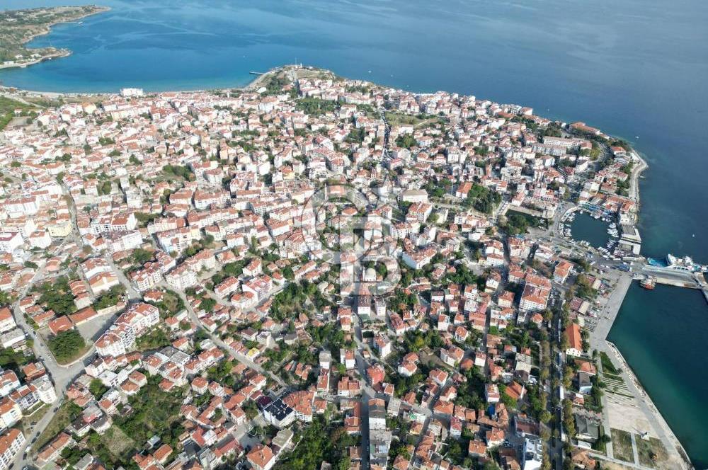 GELİBOLU MERKEZDE 3 KAT KONUT İMARLI FIRSAT ARSA !