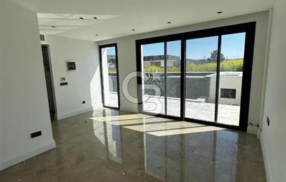BODRUM KIZILAĞAÇ'TA HAVUZLU 1.200 M2 BAHÇELİ SATILIK VİLLA