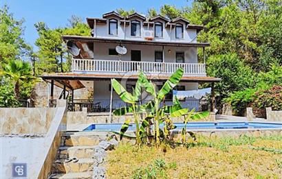 Muğla Ortaca 12 dönüm İçerisinde Satılık Tripleks Havuzlu Villa