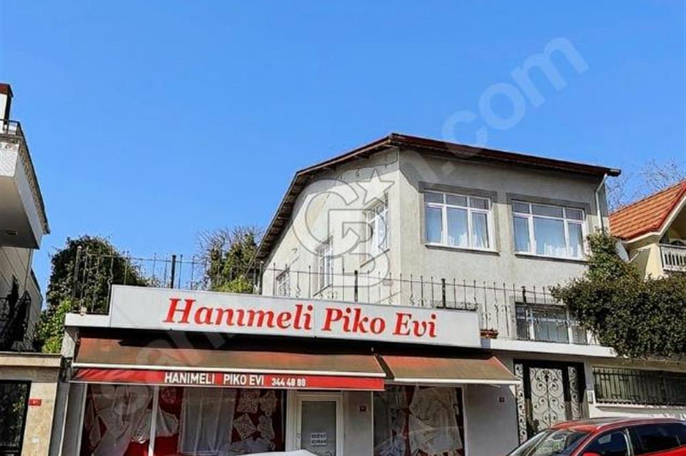 ÜSKÜDAR KISIKLI'DA 5+1 VİLLA