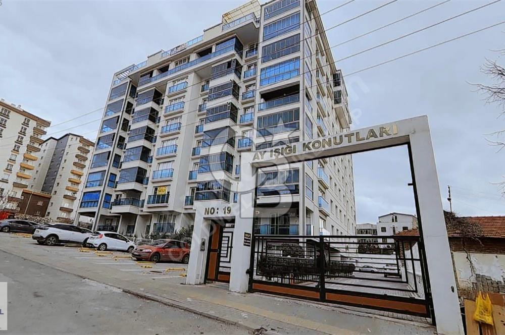 GÜNEŞEVLER AYIŞIĞI KONUTLARINDA SATILIK YAPILI BOŞ 3+1 DAİRE