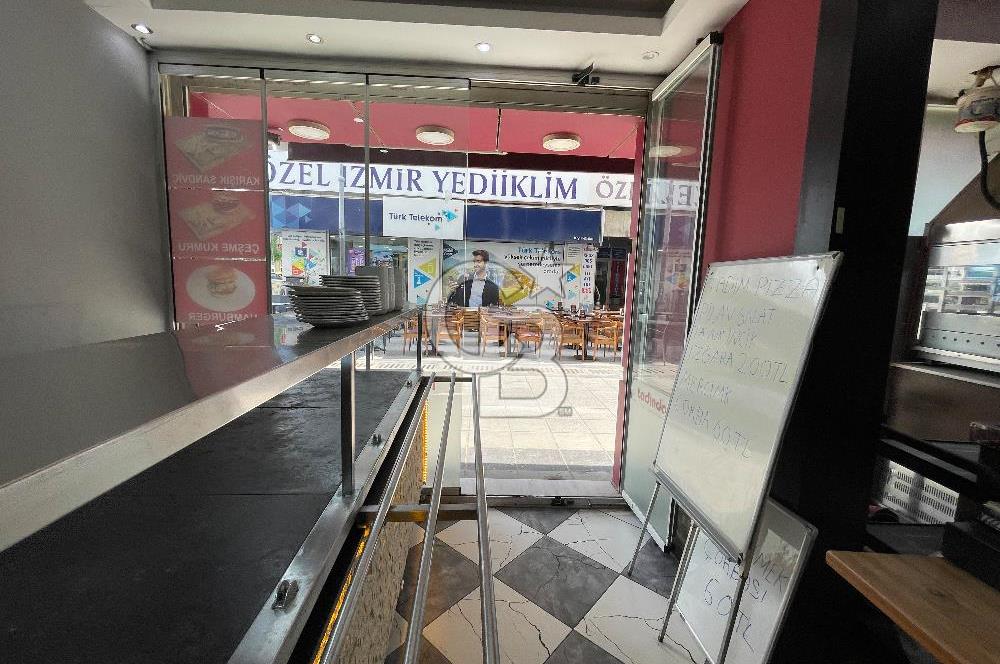 İzmir Konak Mah.’de Devren Kiralık Pizza Dükkanı 