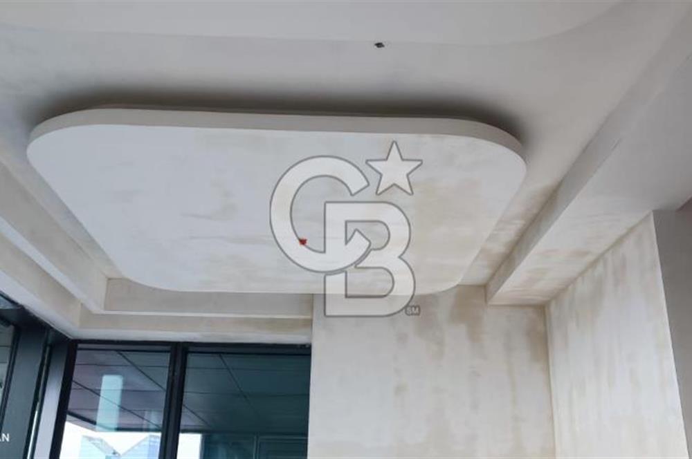 ANKARA ÇUKURAMBAR CUBES'DE İÇİ ÖZEL YAPILI 1+0 SATILIK OFİS