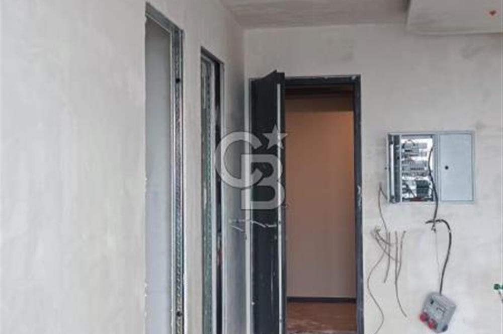 ANKARA ÇUKURAMBAR CUBES'DE İÇİ ÖZEL YAPILI 1+0 SATILIK OFİS